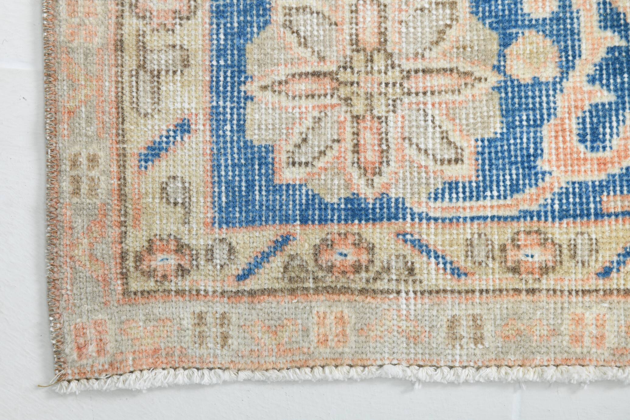 Tapis turc classique en laine bleue