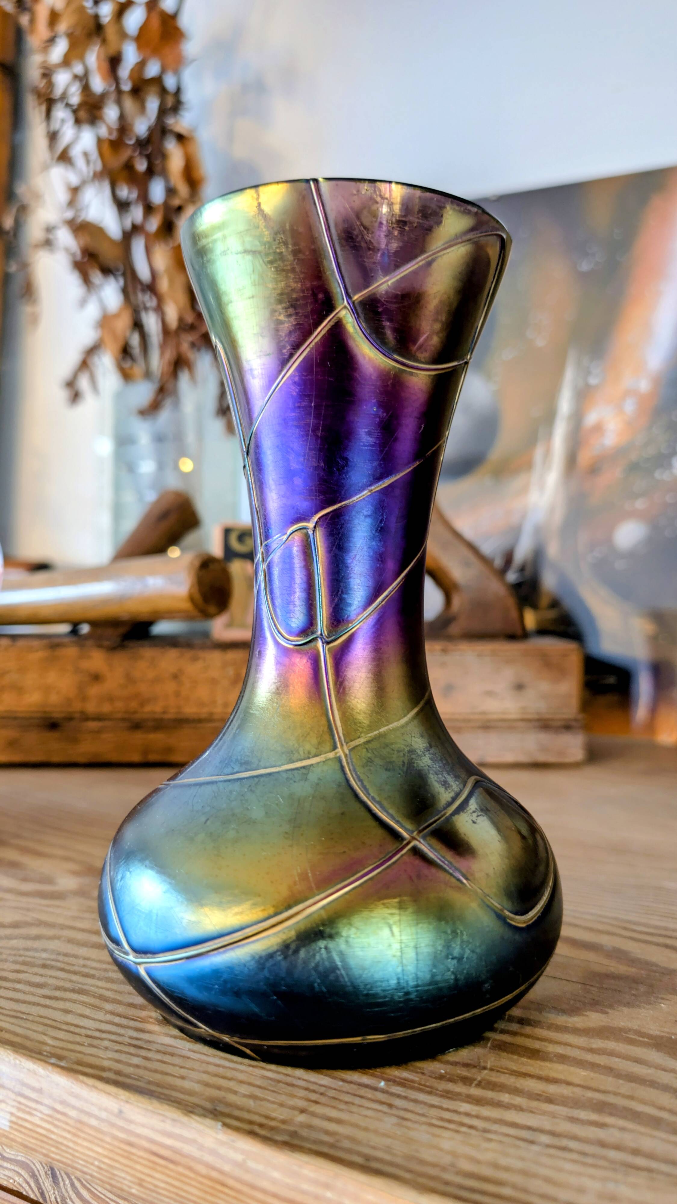 Iridescent Art Nouveau vase with multicoloured reflections attributed to Loetz.