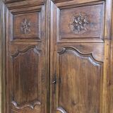 19th century Breton wardrobe in cherry, oak and chestnut