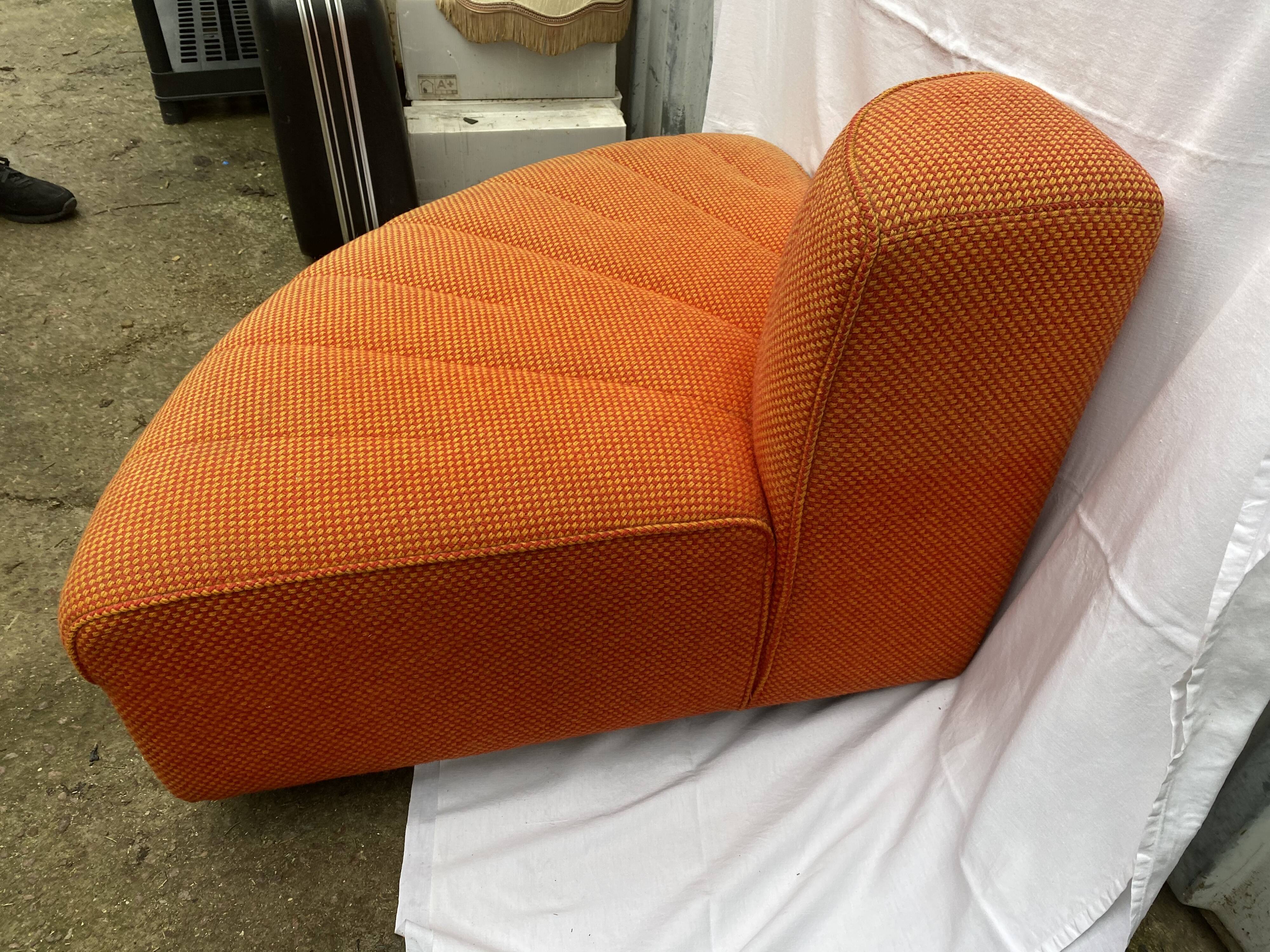 Sofa orange angle sofa Model 9000 by Tito Agnoli for Arflex