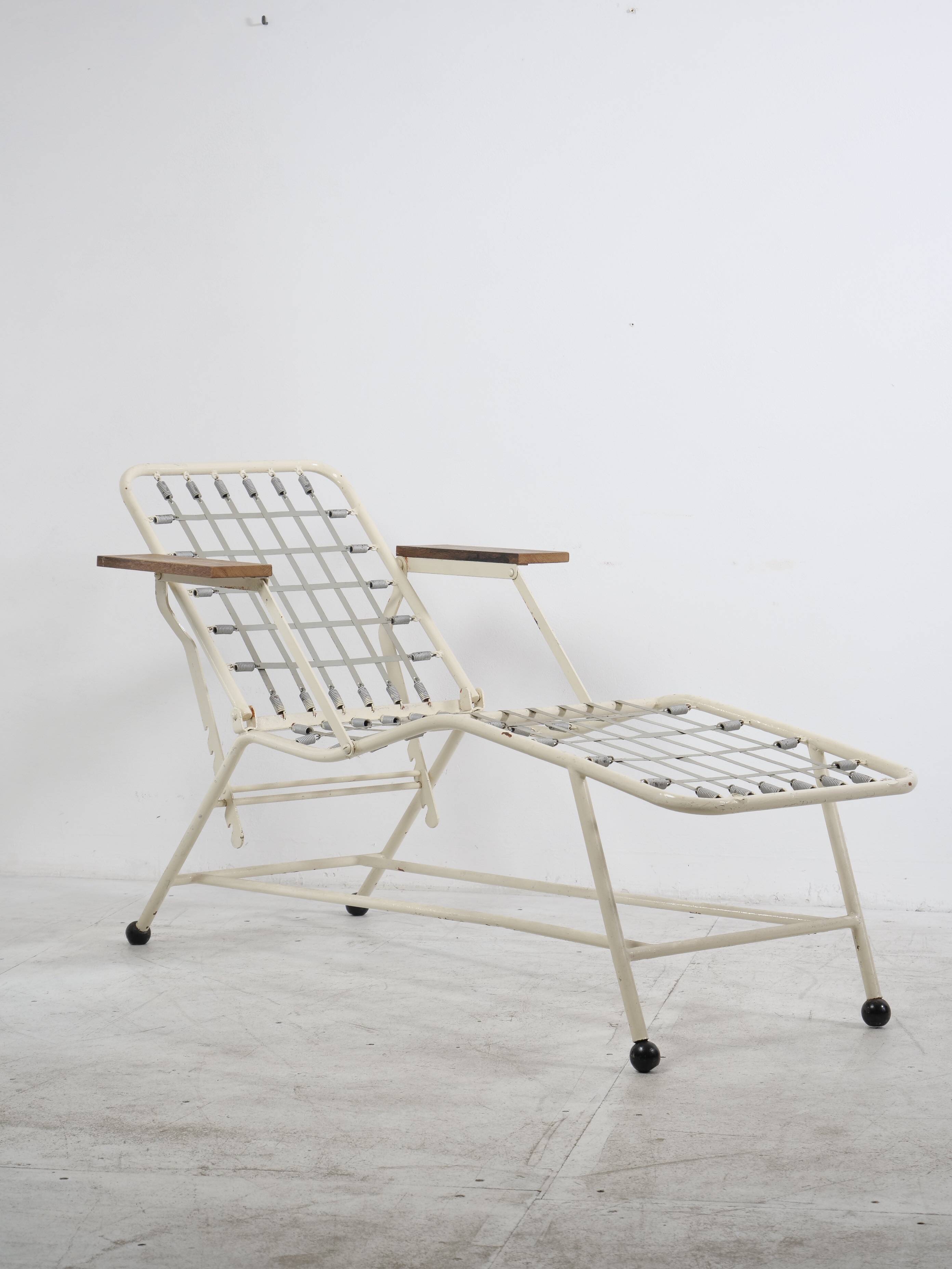 Pair of Art Deco tubular design lounge chairs