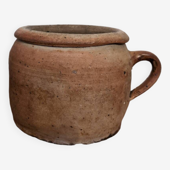 Stoneware pot