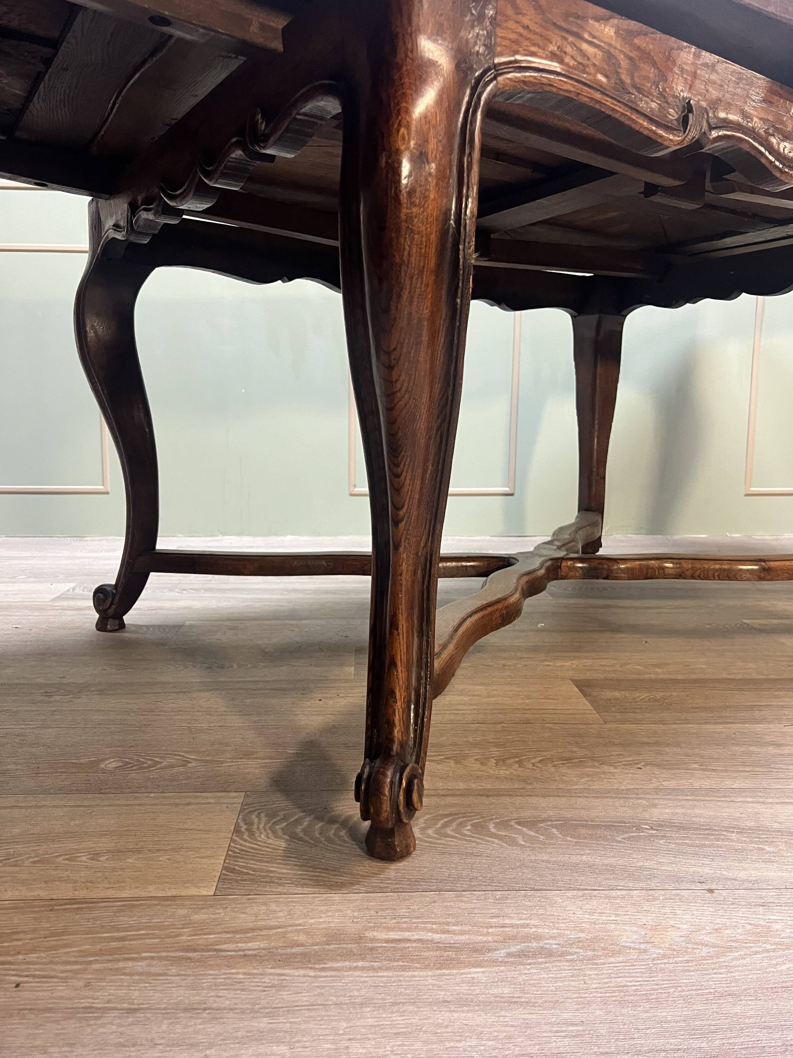 Dining room table in natural wood called italian style with parquet top 19th century