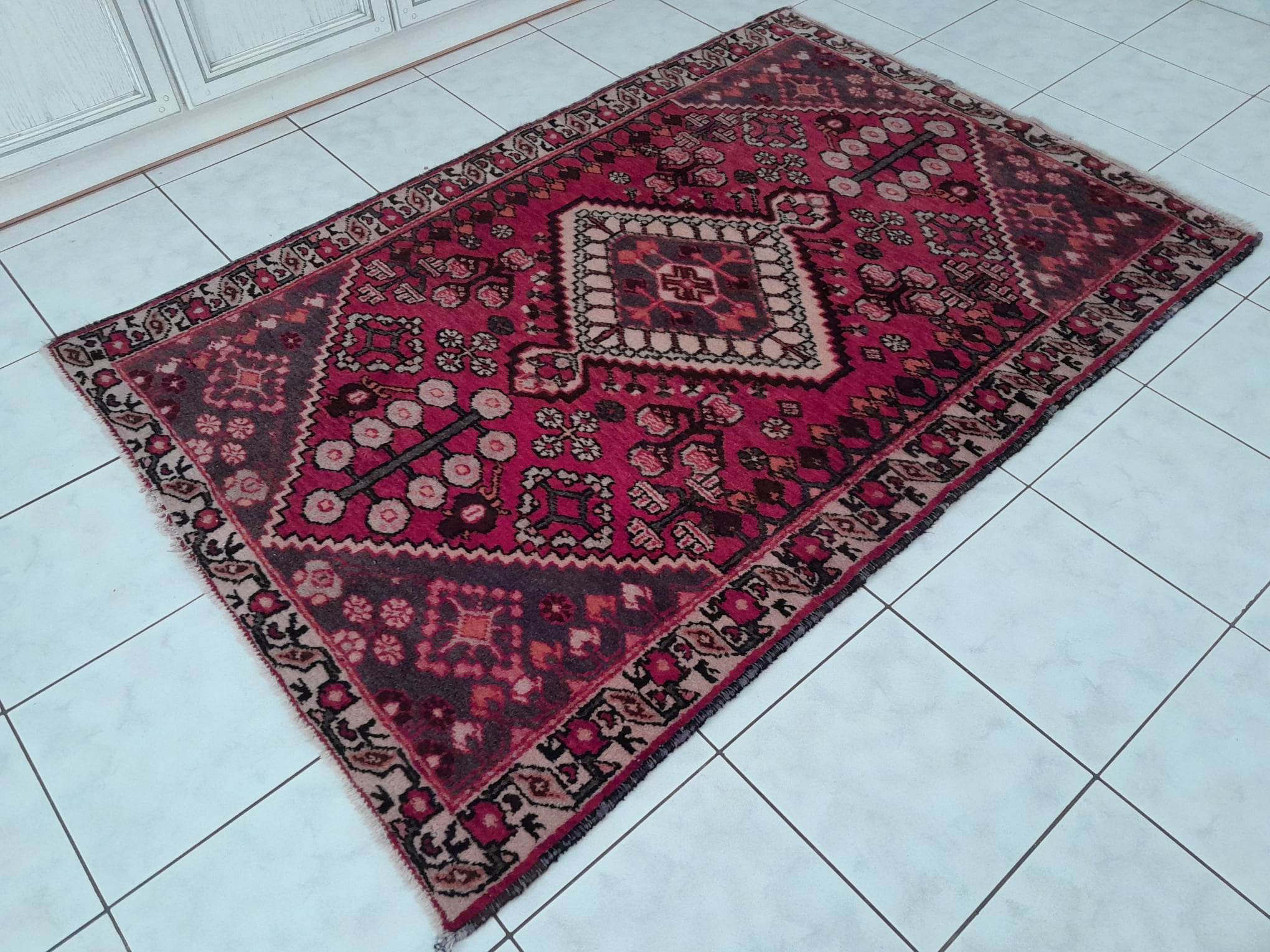 Handmade Persian Hamadan rug 192x129cm