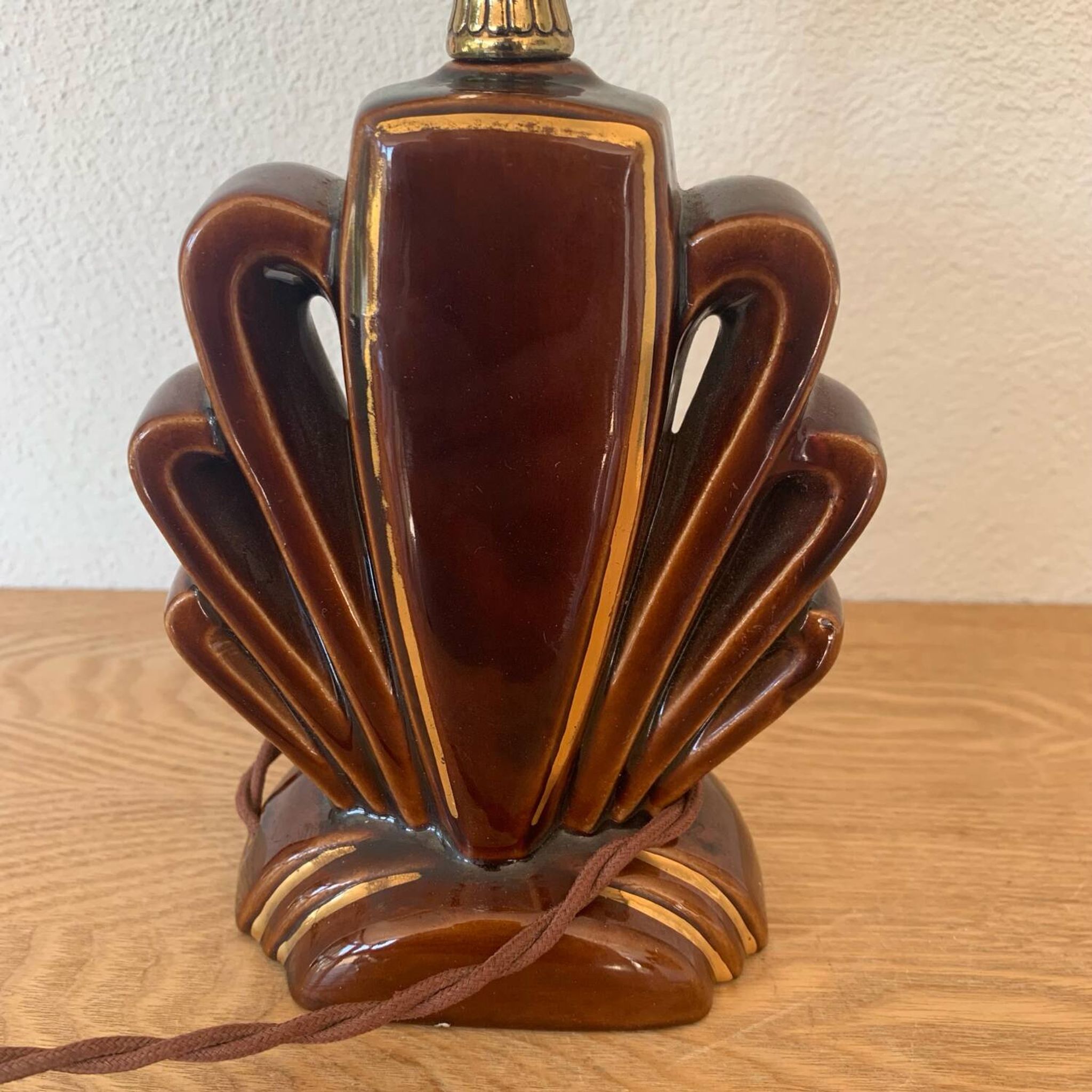 ▪️Art Deco Ceramic and Globe Lamp Stylized Shell Brown and Gold