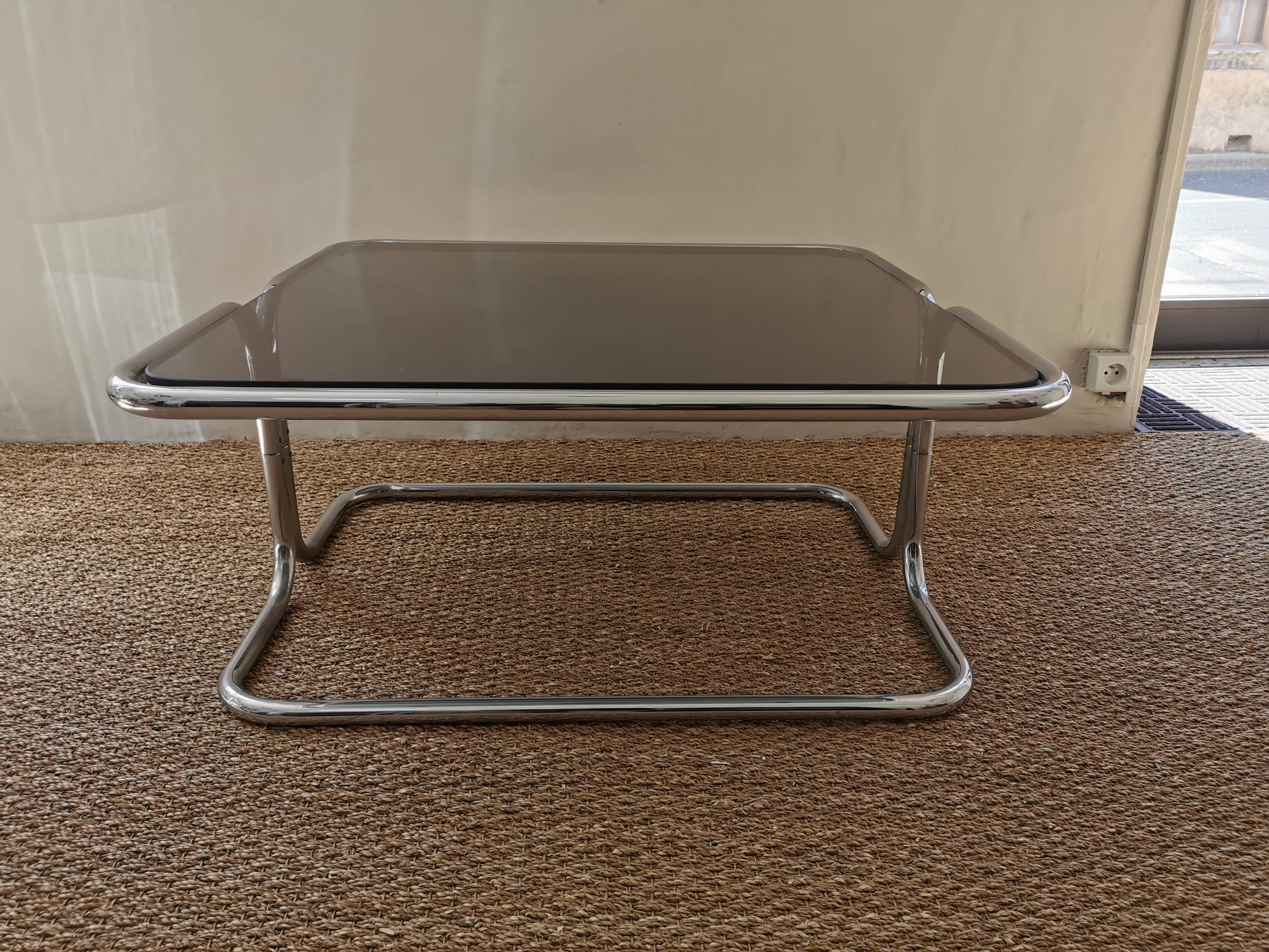 Table basse style bauhaus verre et chrome années 70