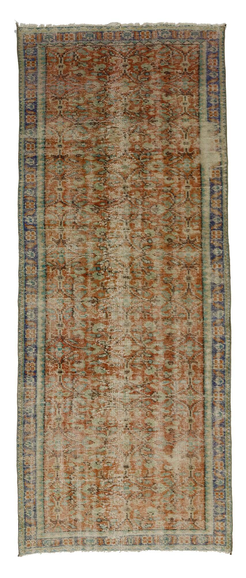 Tapis Oushak Ancien en Longueur – Couleurs Terre & Bleu, 104 x 260 cm