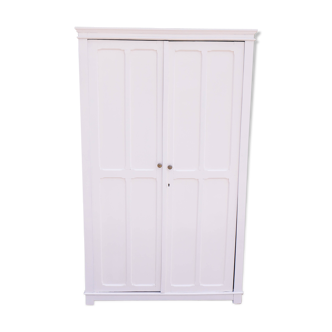 Armoire parisienne