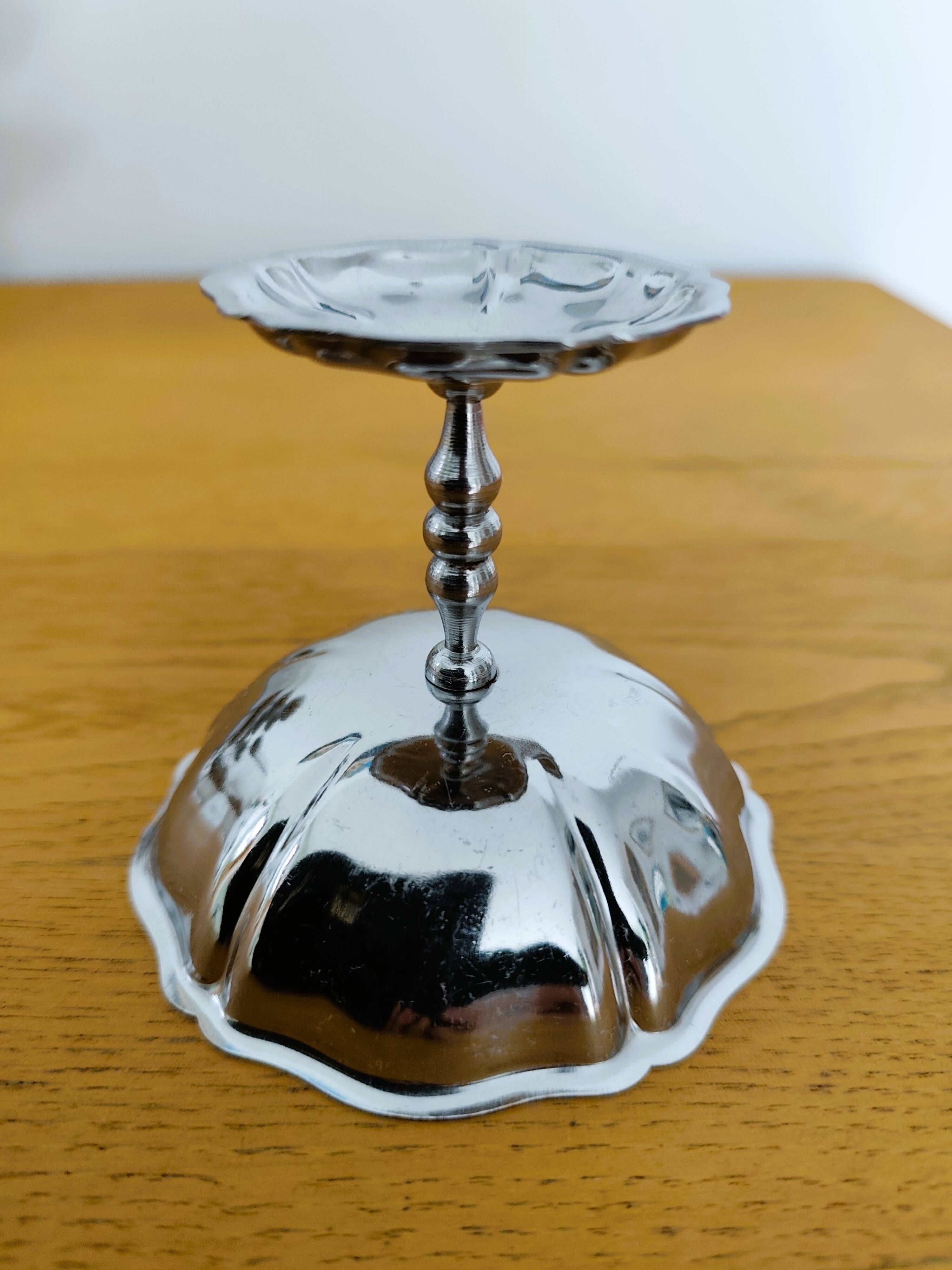 Set of 12 stainless steel bowls from the 1970s.
