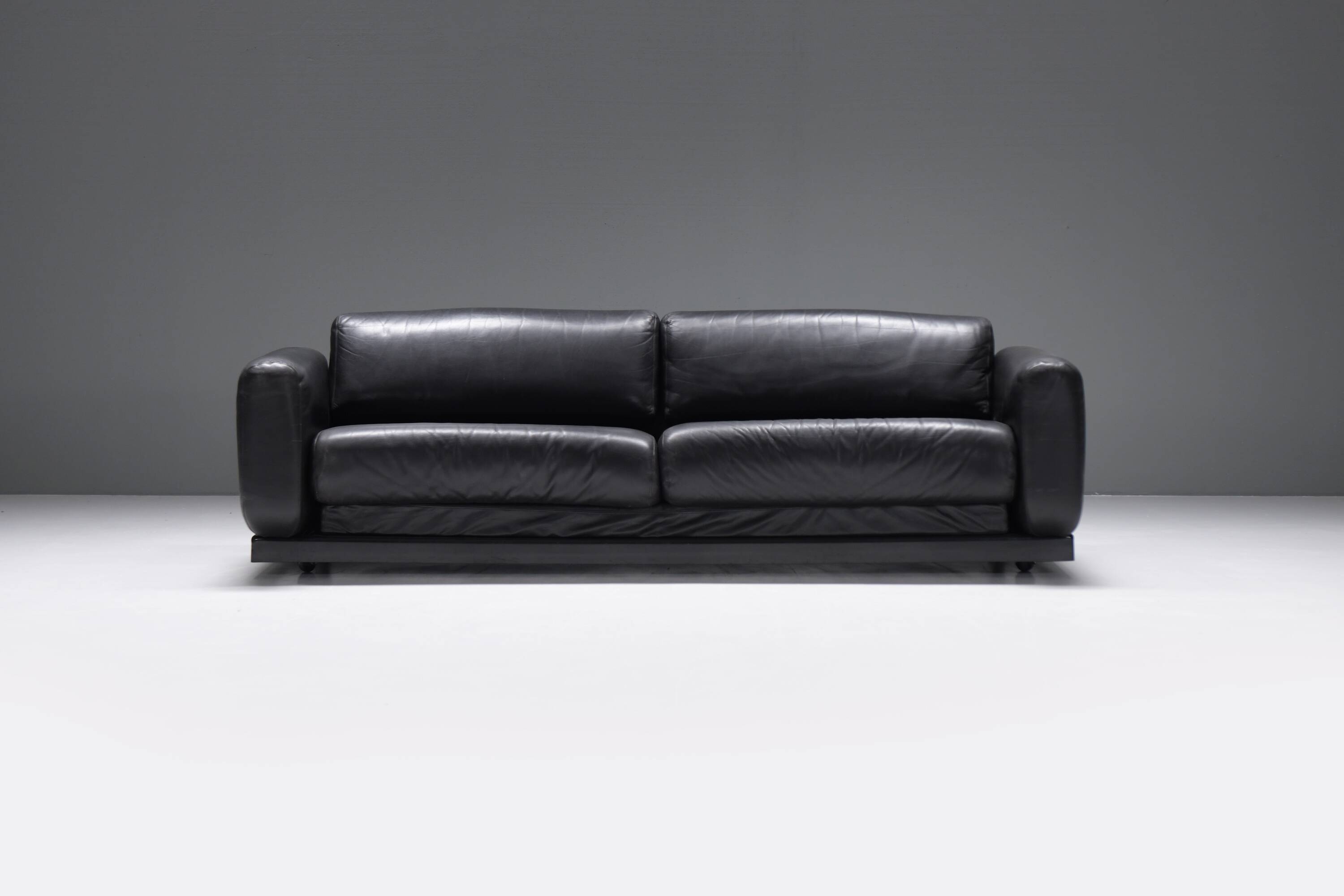 Rare Vintage Gradual lounge sofa in black leather by Cini Boeri for Knoll