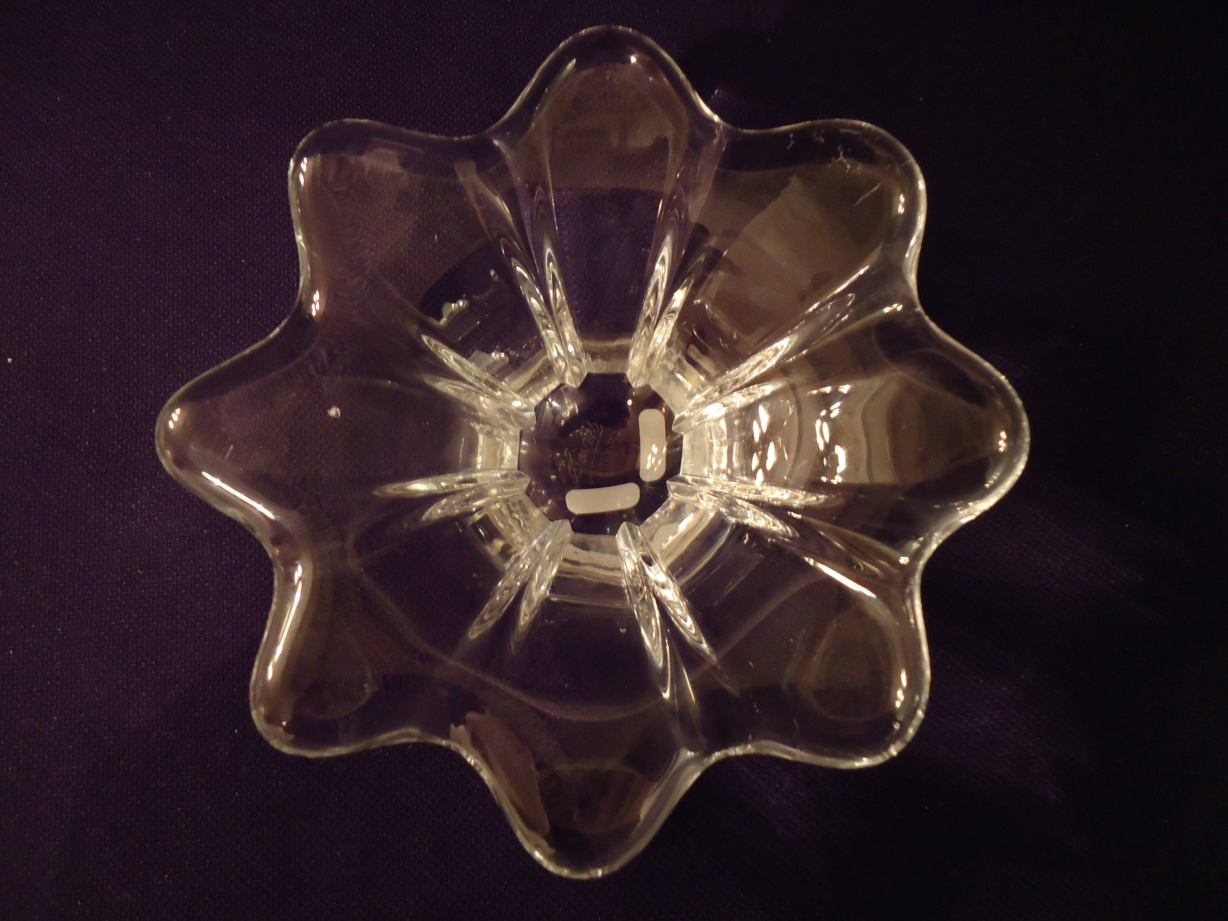 Flower-shaped catchall, Sèvres crystal