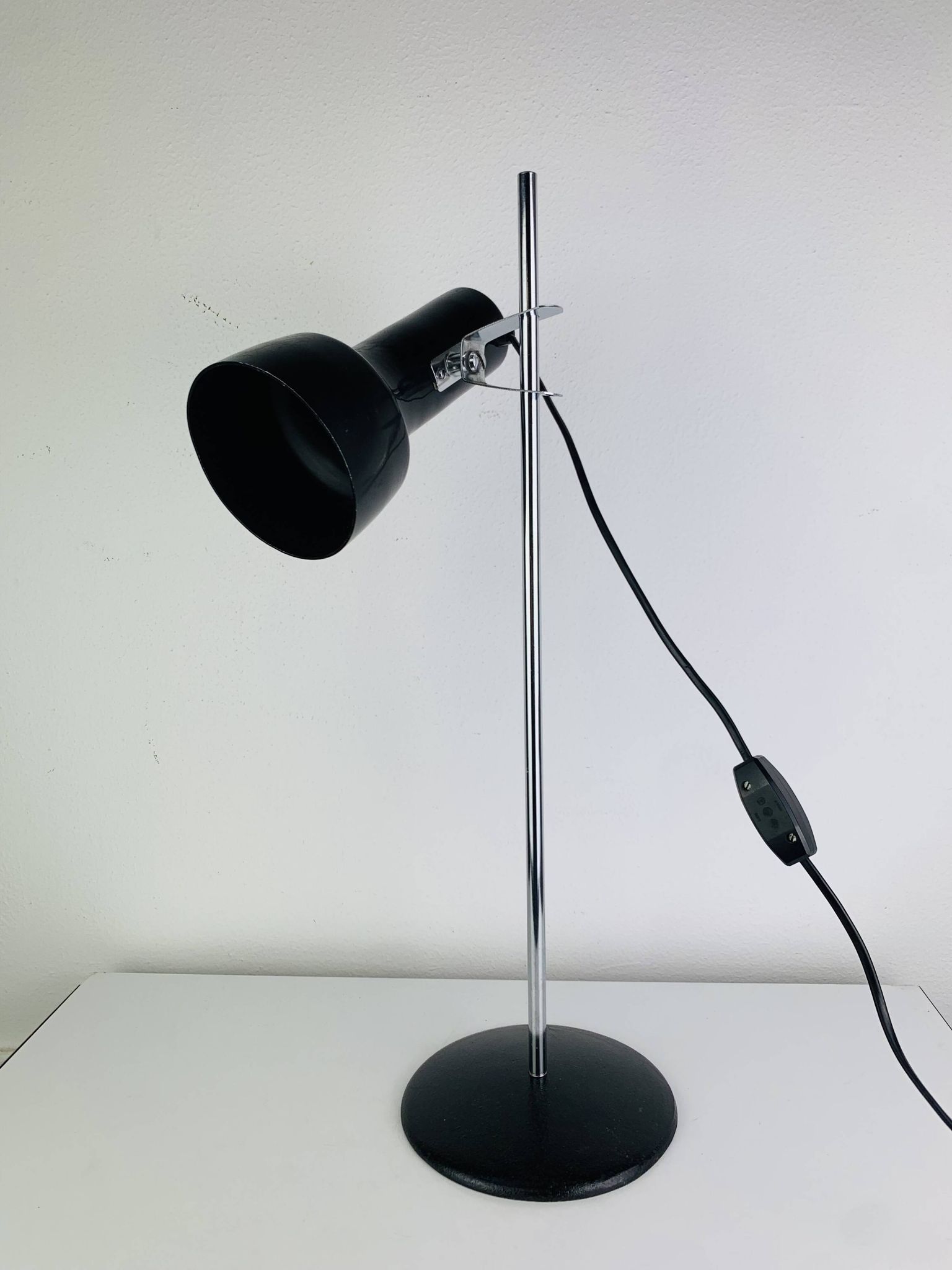 Lampe de bureau spot noir et chrome, années 60, réglable