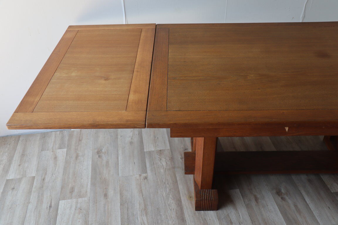 Table de repas moderniste en chêne massif, 1940