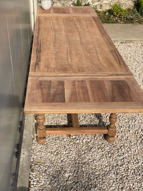 Extendable stripped farmhouse table 300 cm