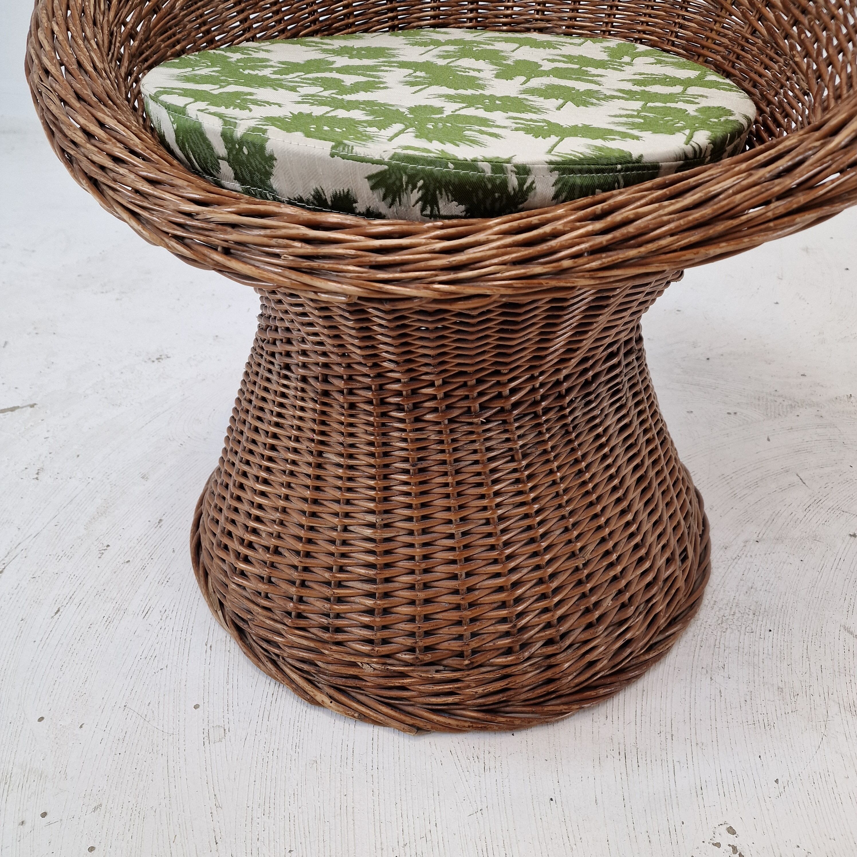 Pair of italian wicker lounge chairs, 1960's