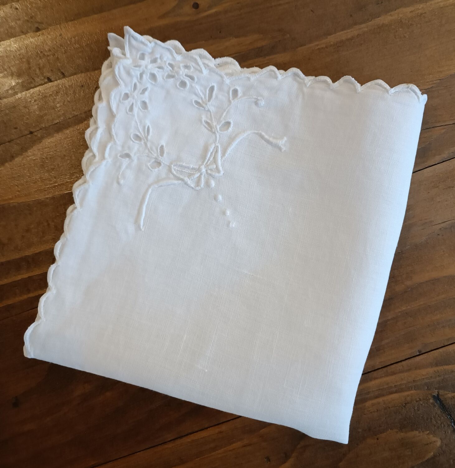 Antique handkerchief with embroidered days