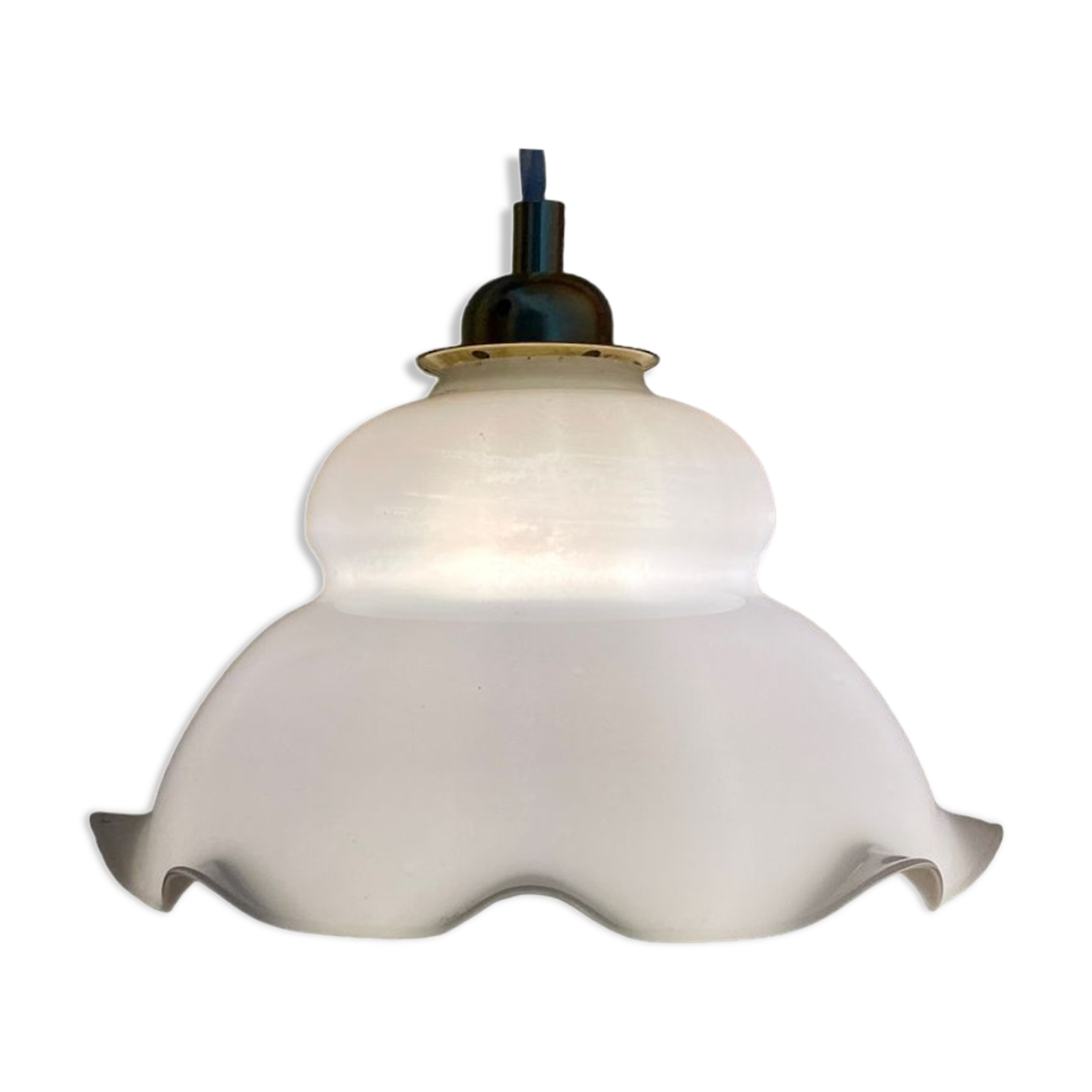 Vintage lampshade pendant light in white opaline