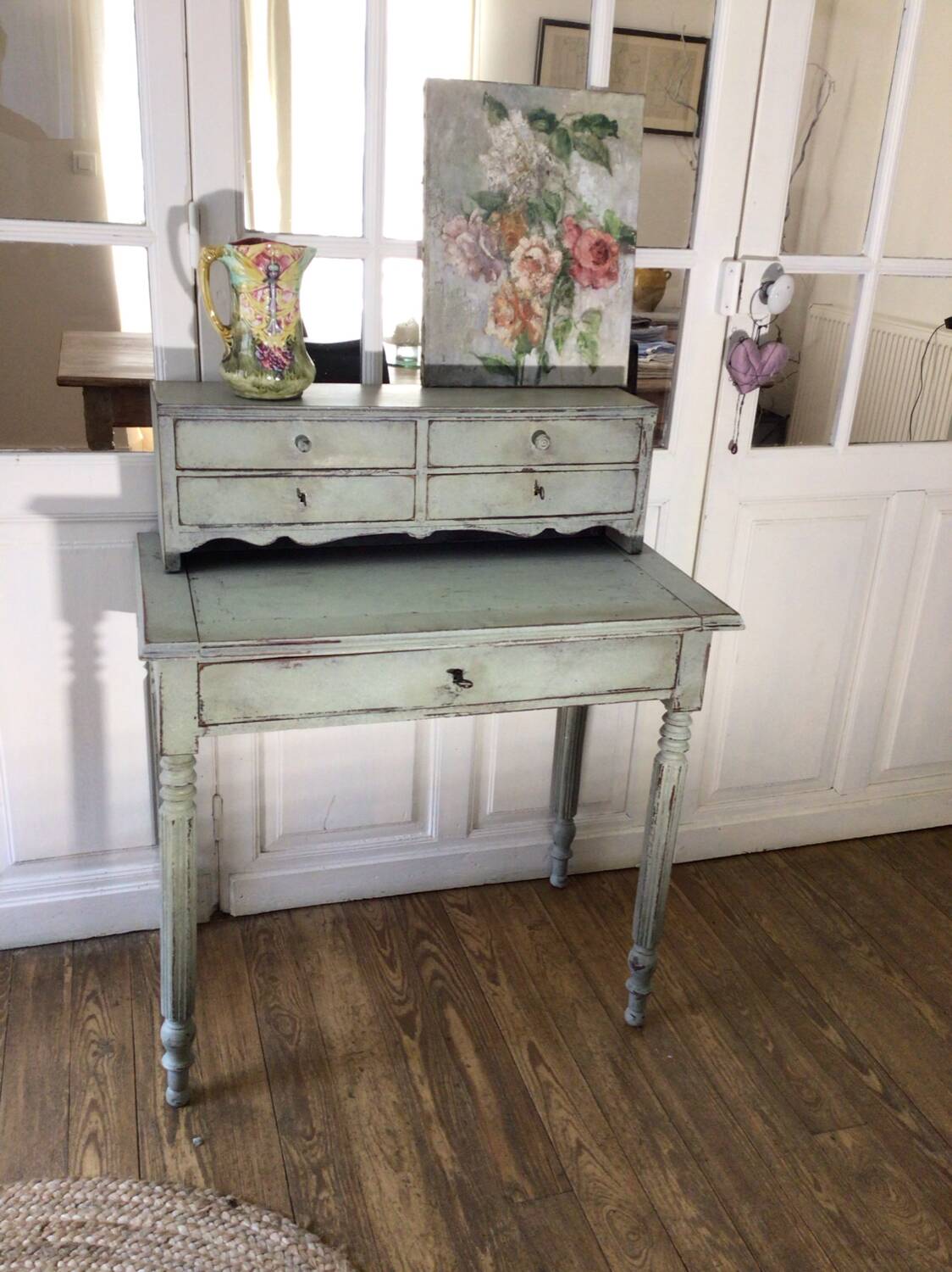 Desk happiness of the day 19th century
