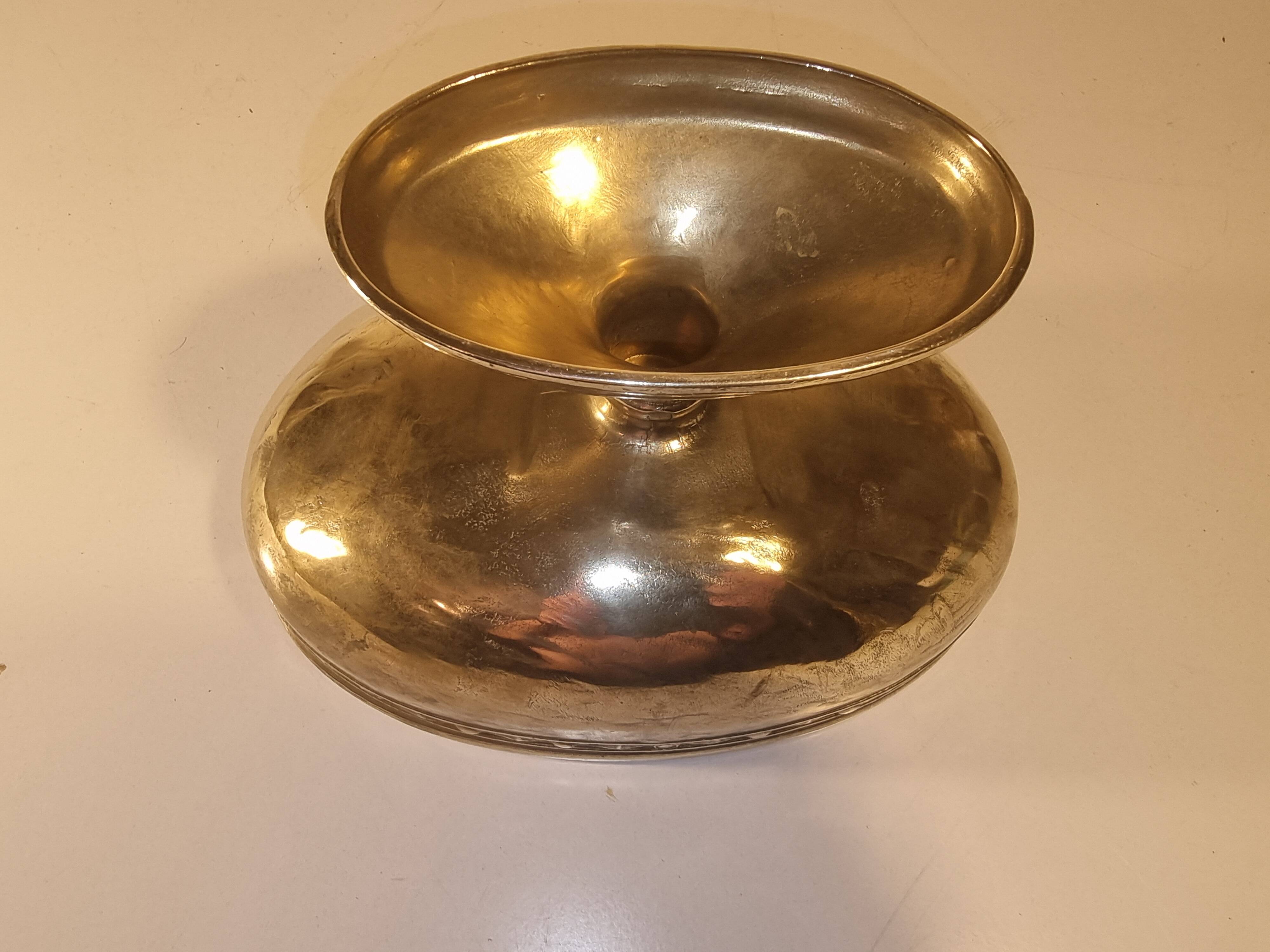 Bronze cup