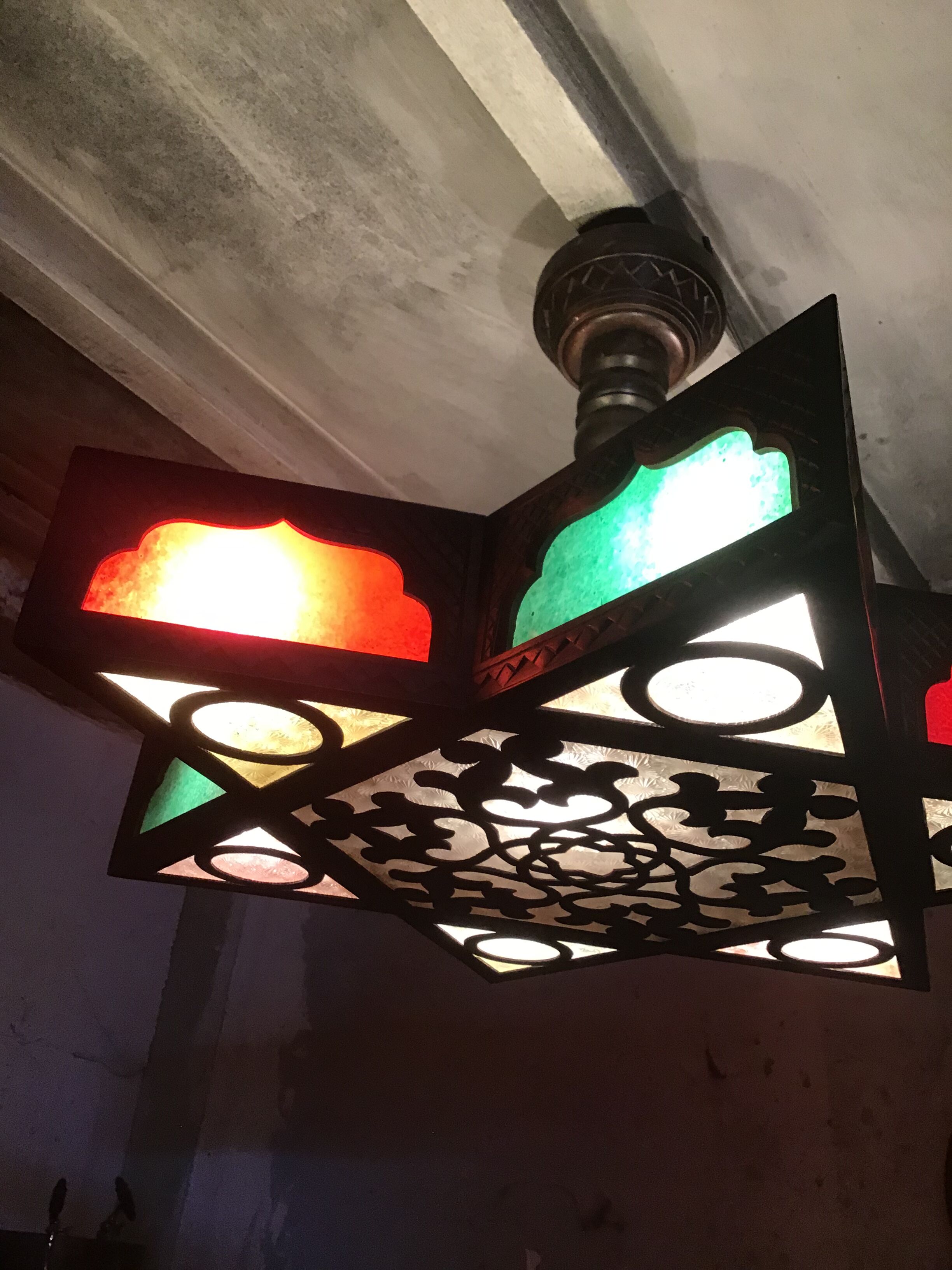Oriental pendant lamp