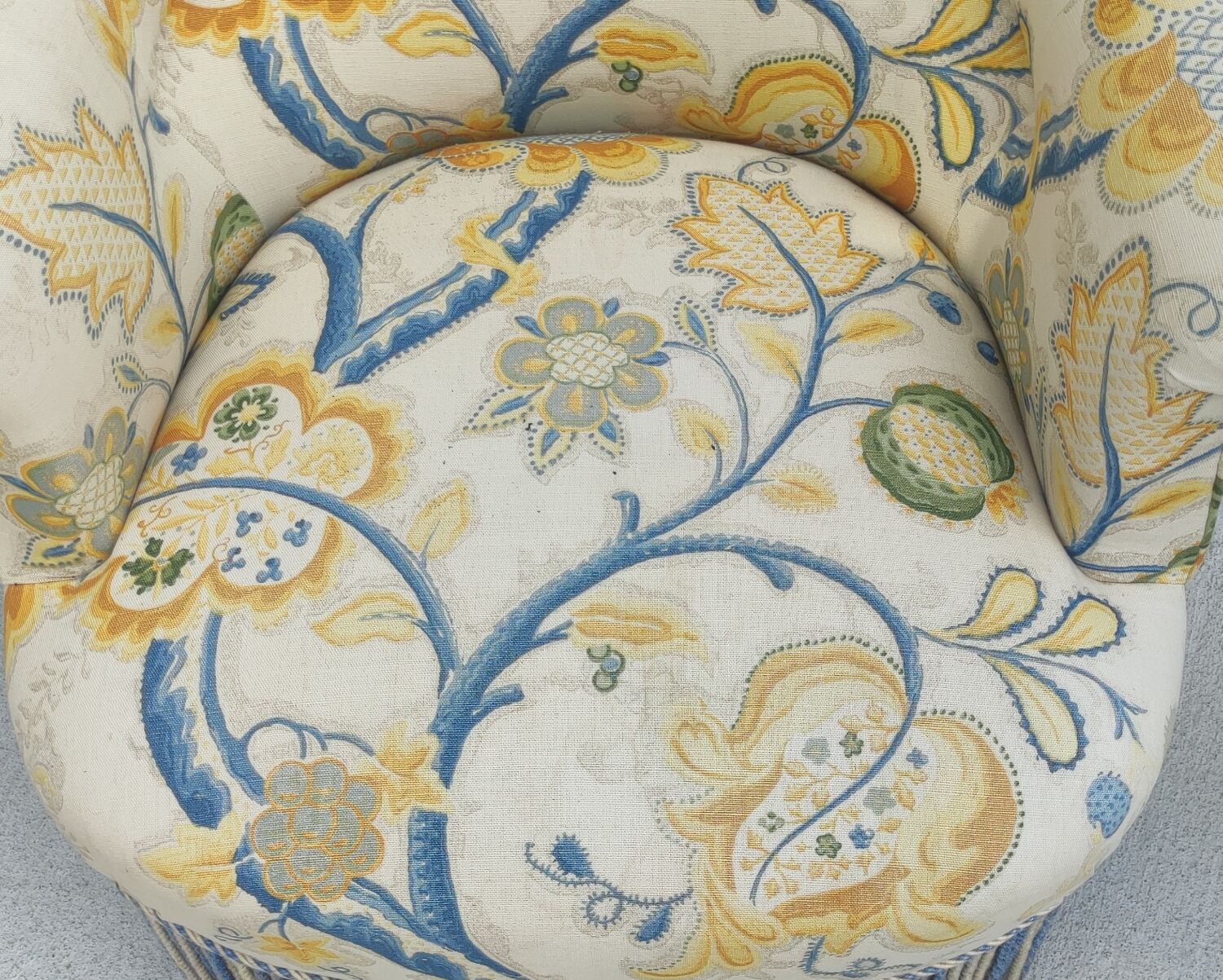 Ancien fauteuil crapaud