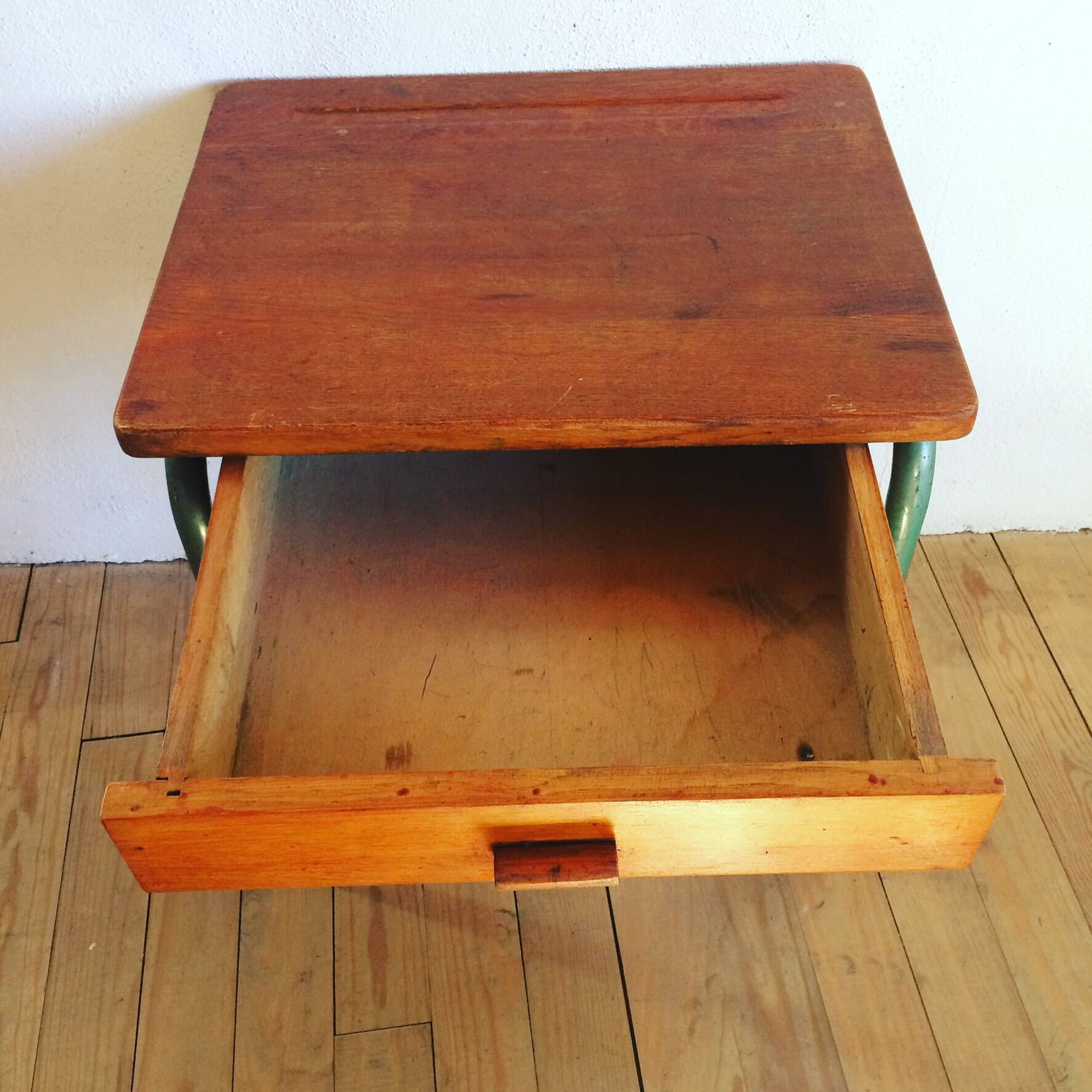 Bureau et chaise vintage des années 50