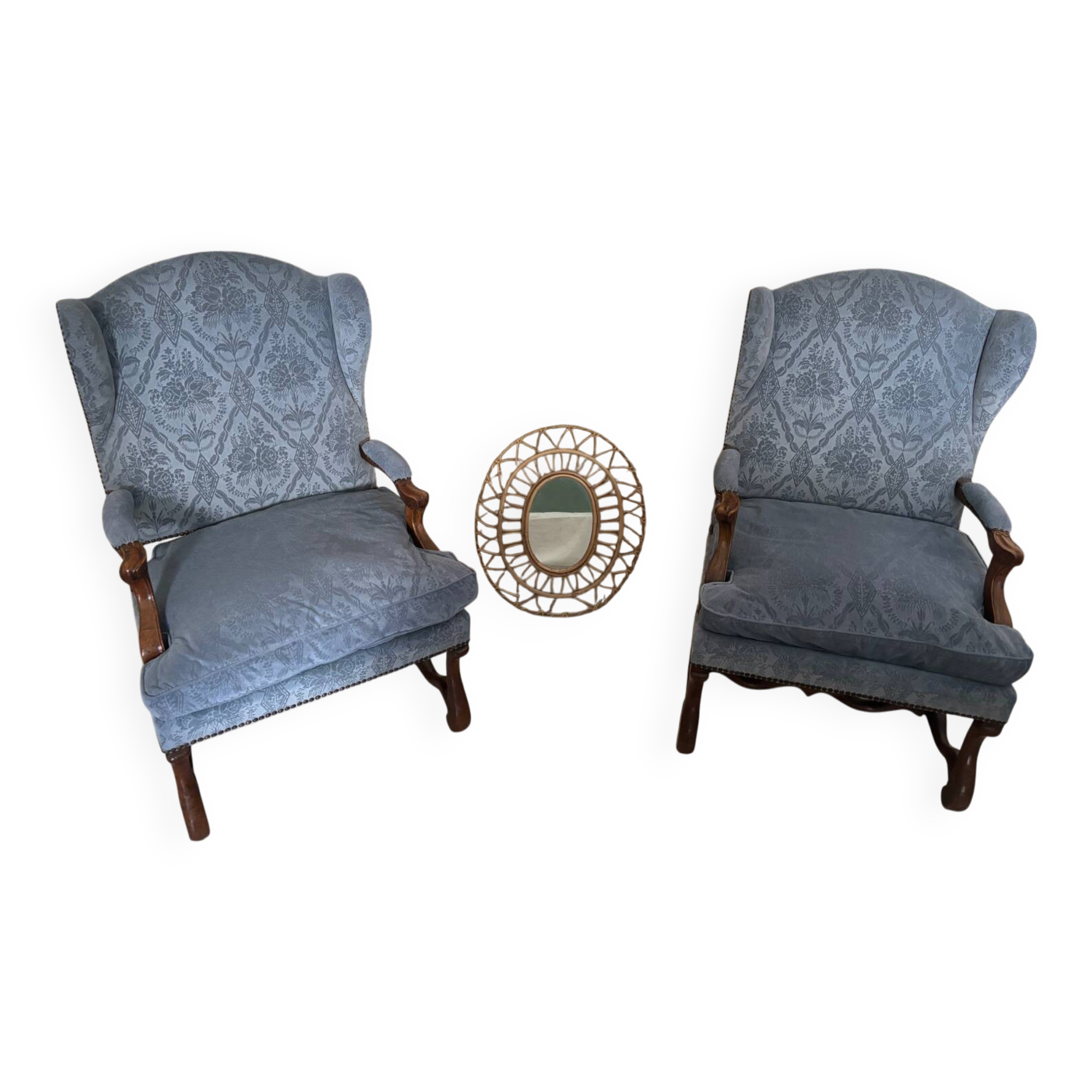Pair of walnut armchairs - legs in sheep bone Louis XIII