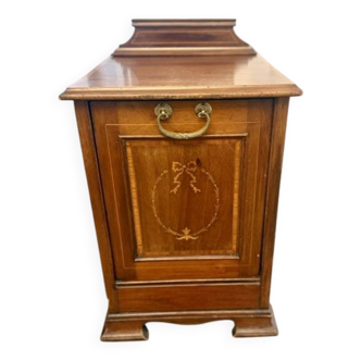 Edwardian furniture / Mahogany coal door