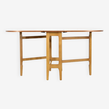 Midcentury drop leaf table in stunning teak. vintage / modern / retro / danish style