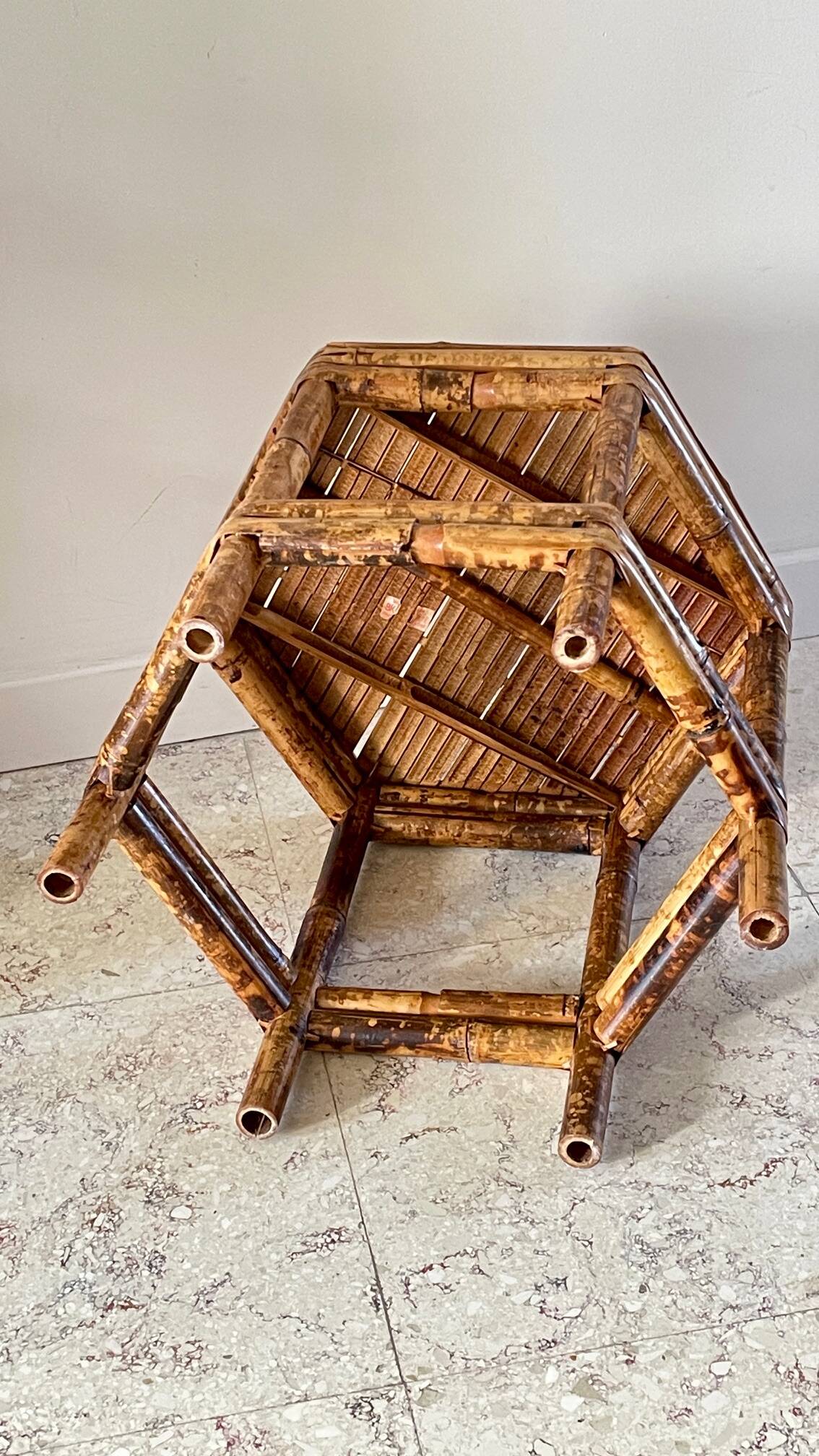 Table basse en bambou vintage