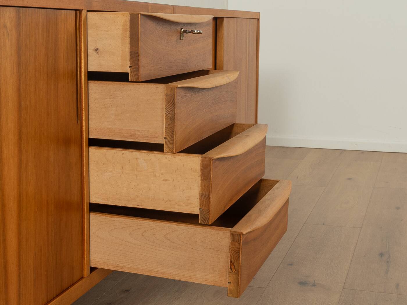 1950s sideboard with Bauhaus legs
