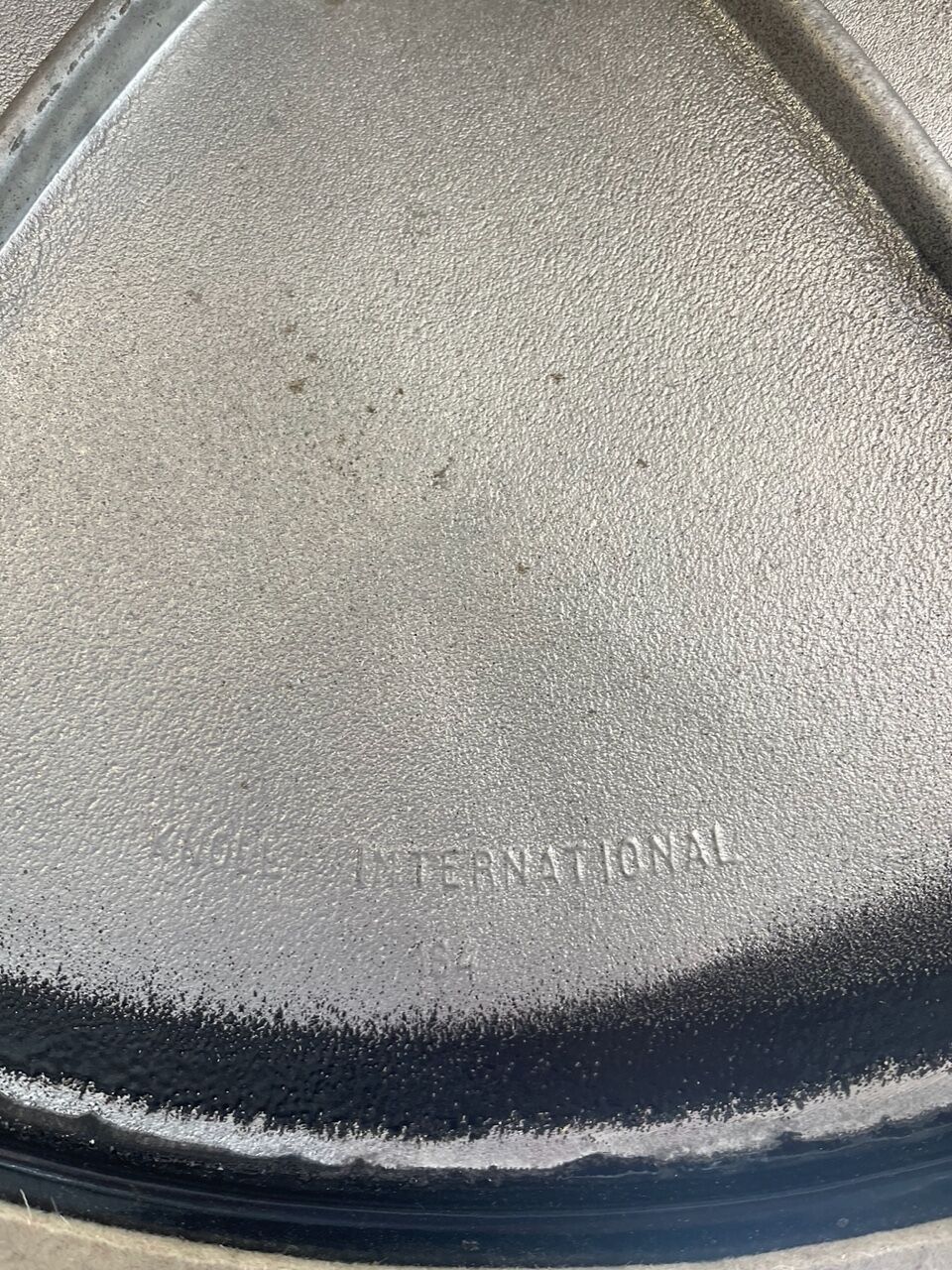 Tulip table - Eero Saarinen & Knoll International 120 cm diameter