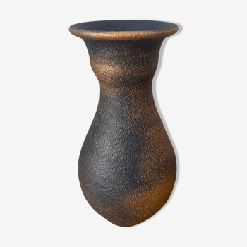 Terracotta vase