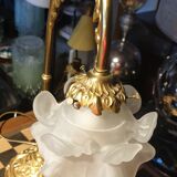 Art Deco-style pose lamp
