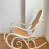 Rocking Chair THONET époque fin XIXe en bois courbé cérusé grège
