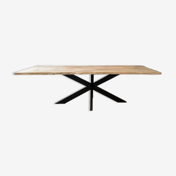 Table en chêne massif et pieds métal noir central - 240 x 100 cm