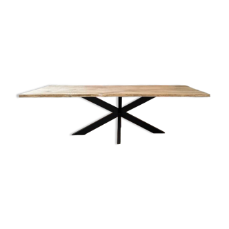 Table en chêne massif et pieds métal noir central - 240 x 100 cm
