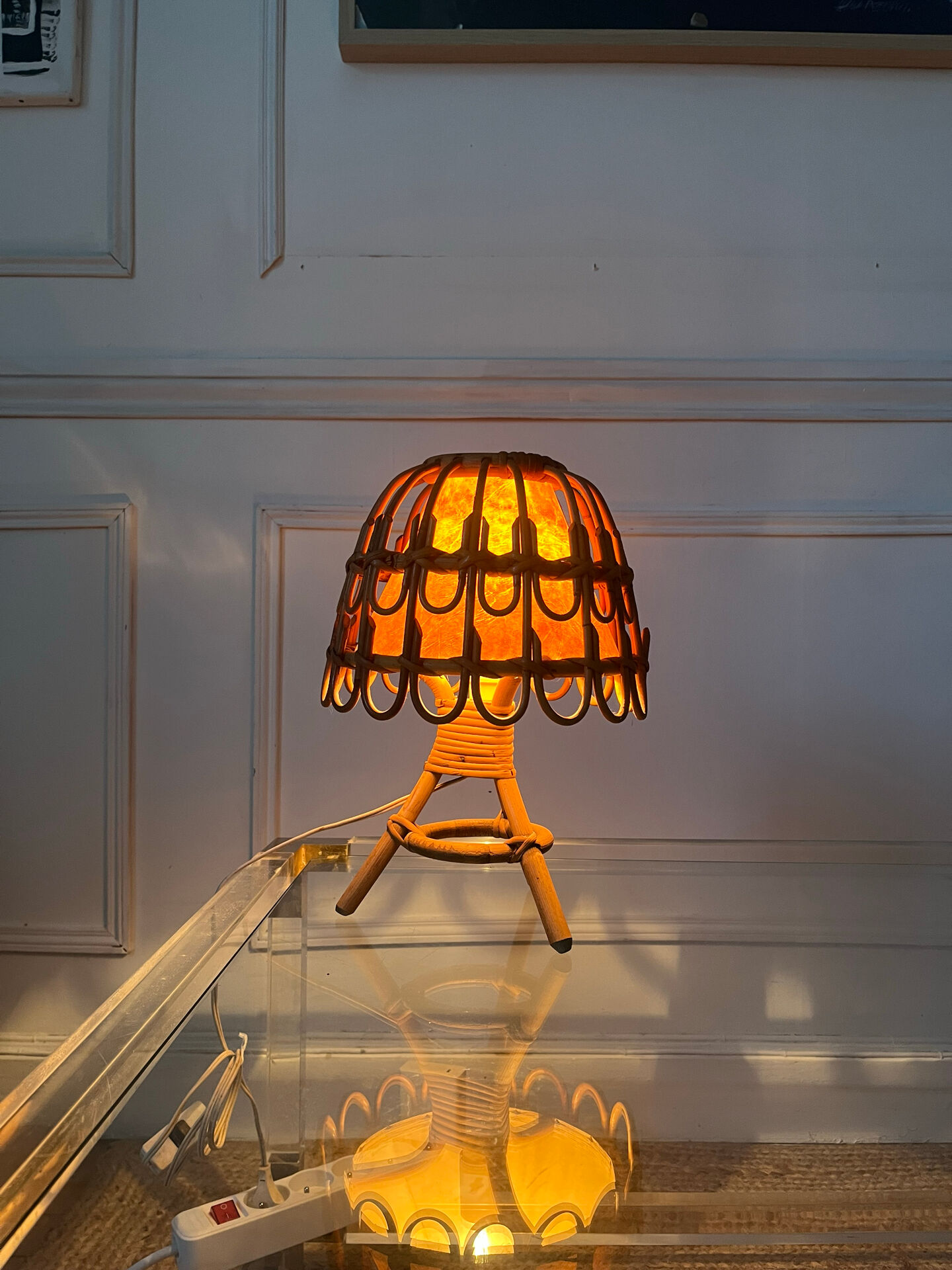 Lampe en rotin Louis Sognot années 1960