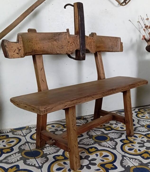 Brutalist bench bull's head file