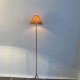 Vintage tripod rope lamppost