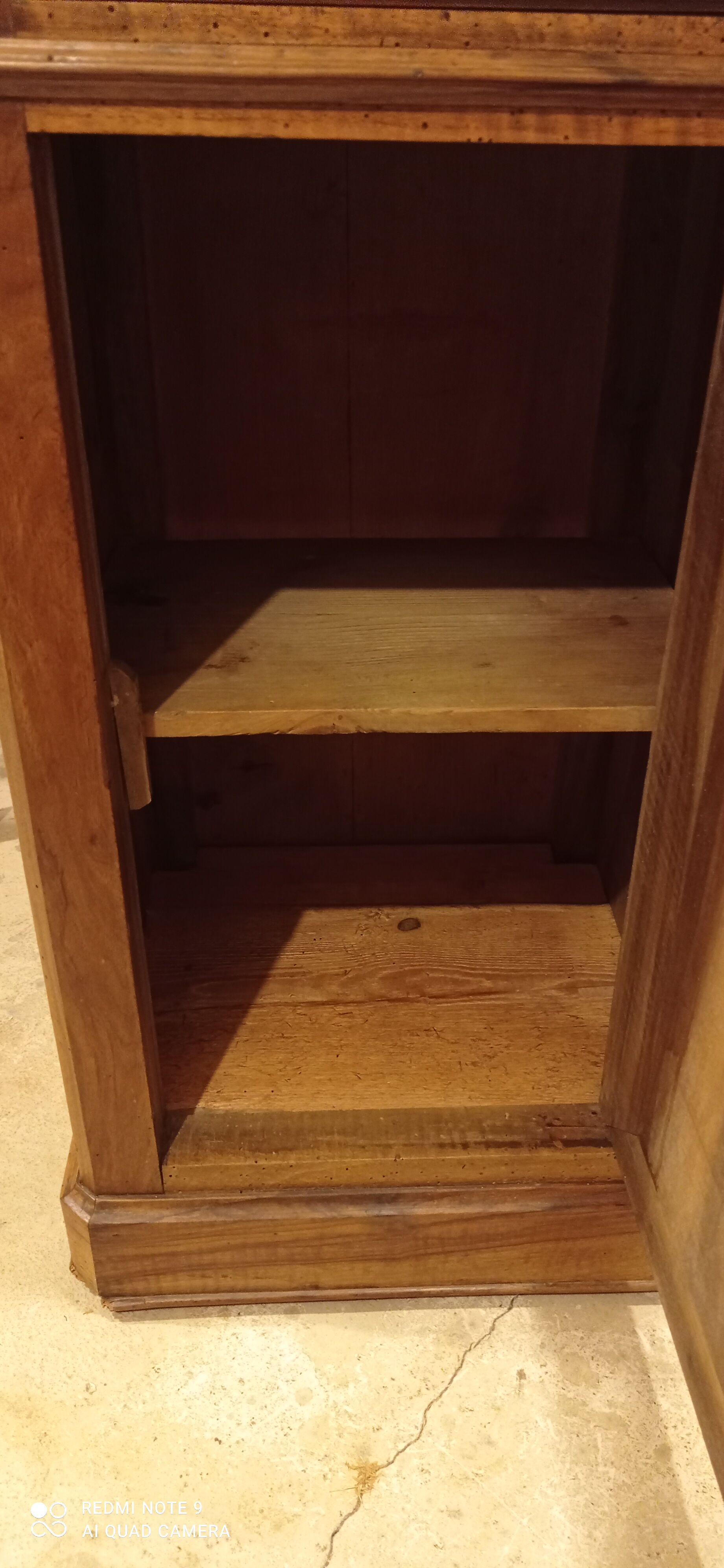 Chevet ou meuble d'entrée