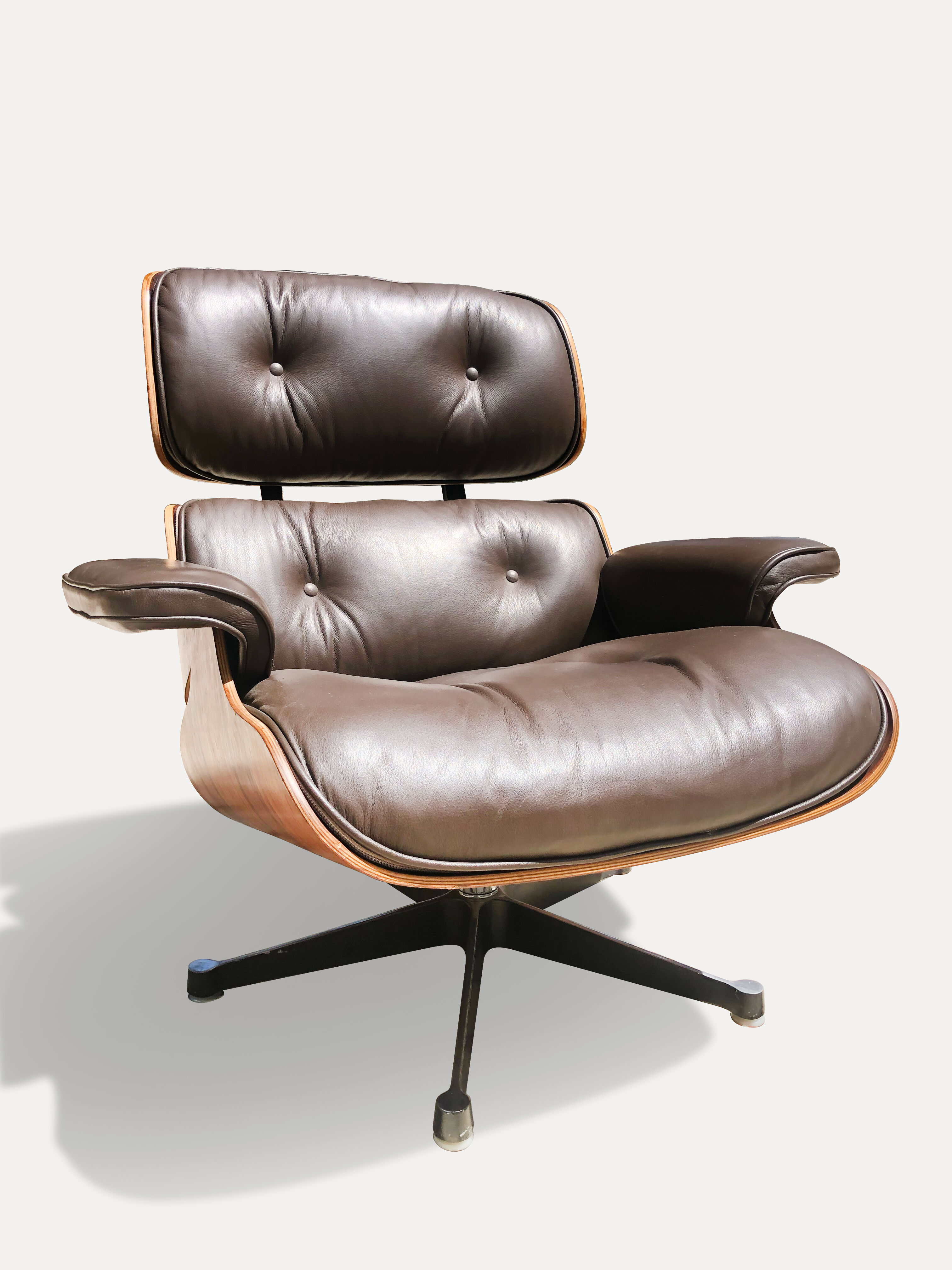 Lounge chair - Ray & Charles Eames - edition mobilier international