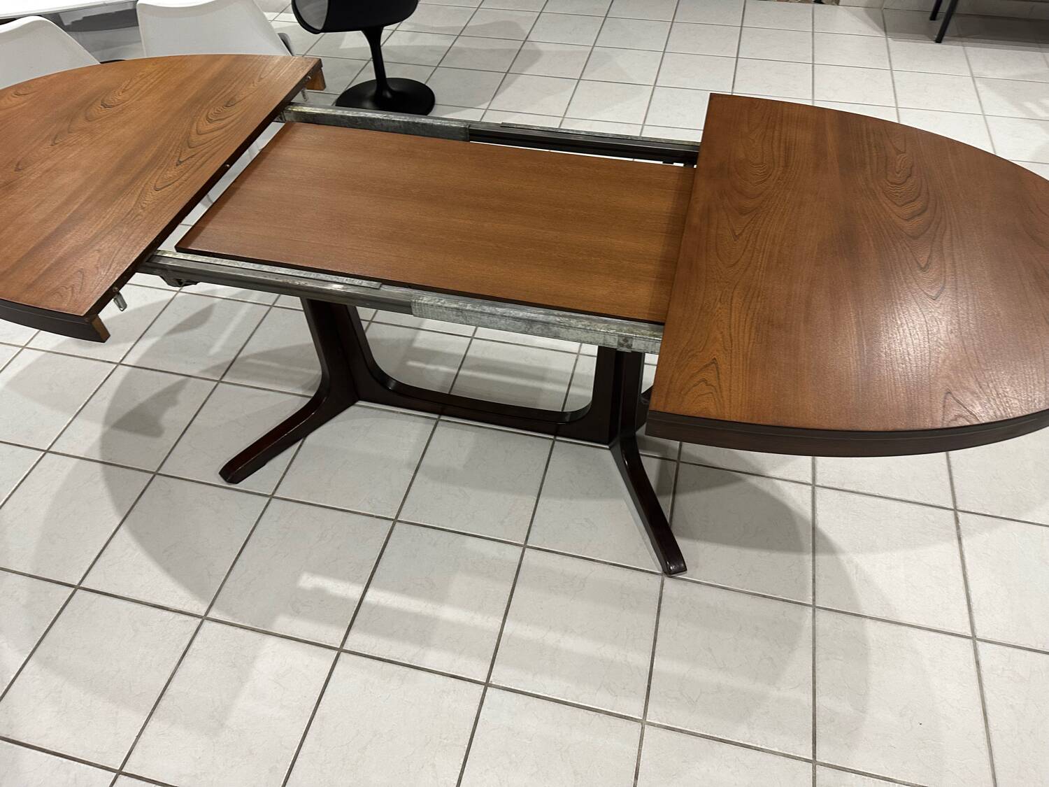 Baumann vintage 1970s extendable table