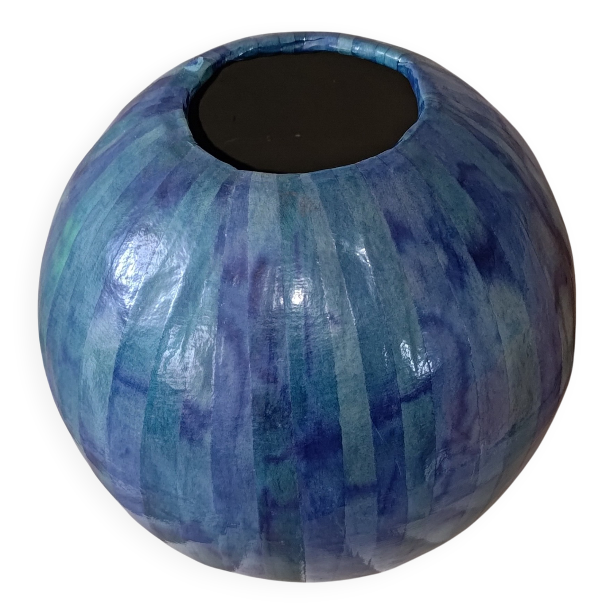 Vase boule carton bouilli