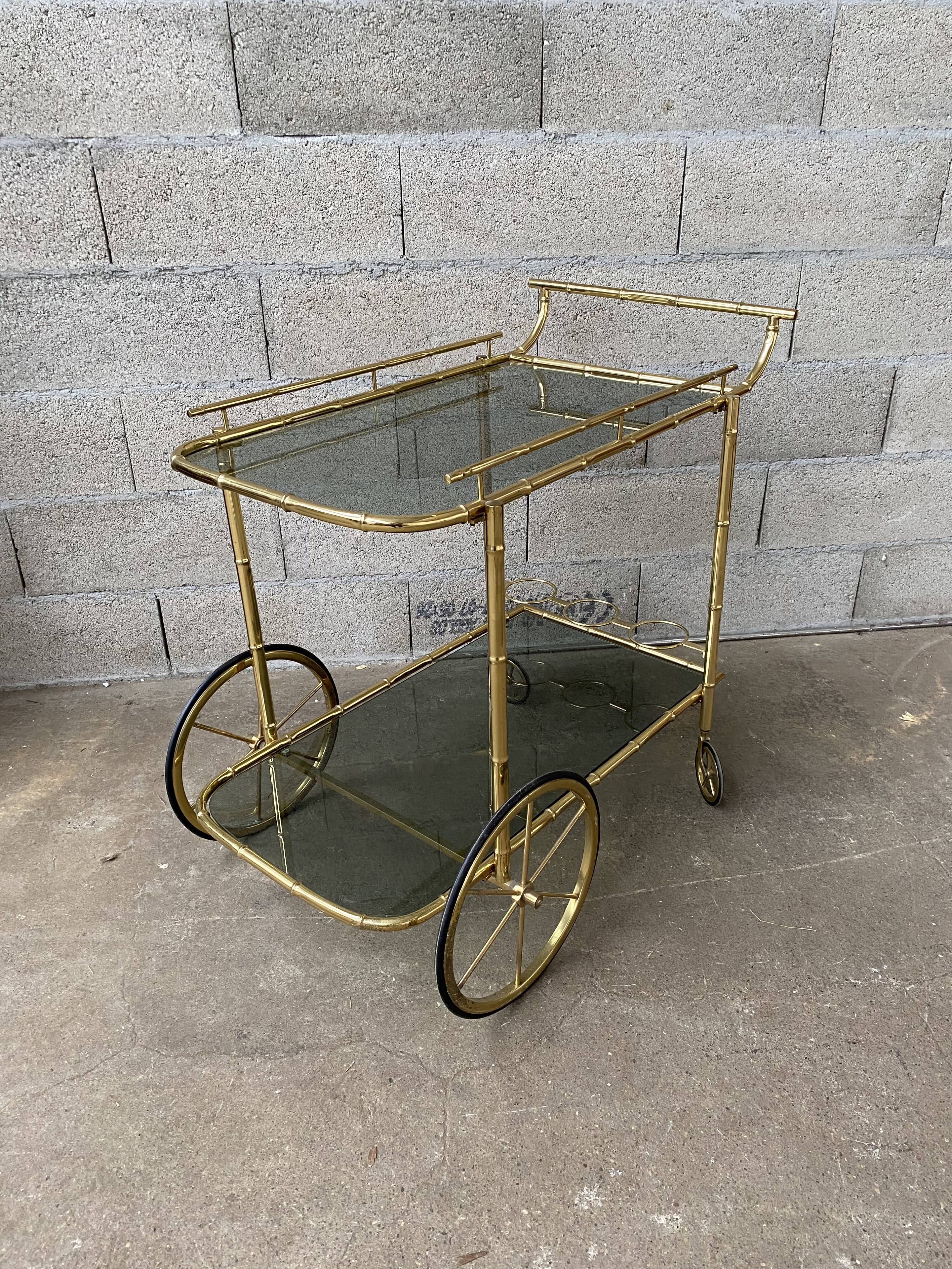 Desserte a roulettes laiton