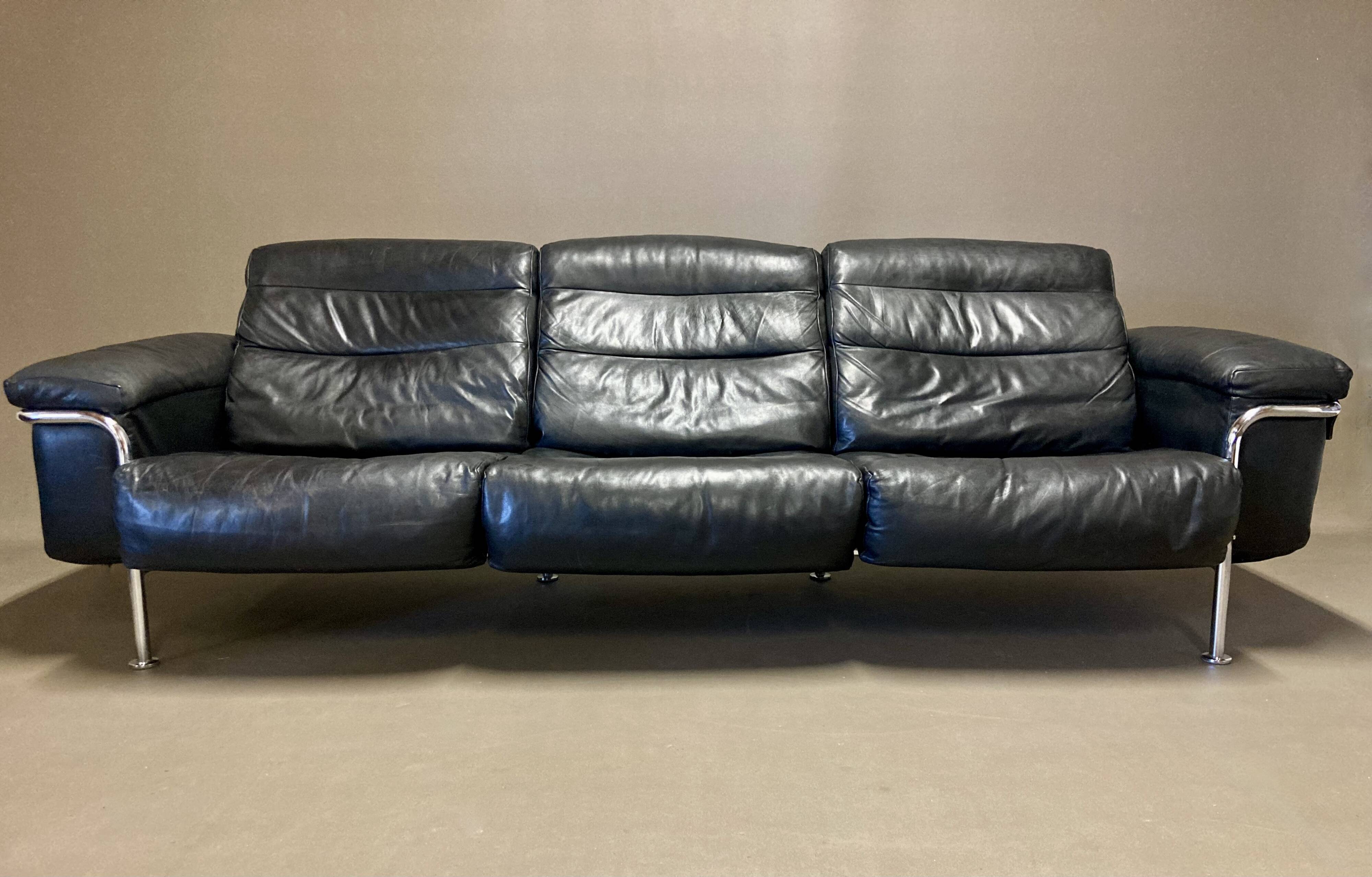 3-seater leather and chrome sofa design 1960.