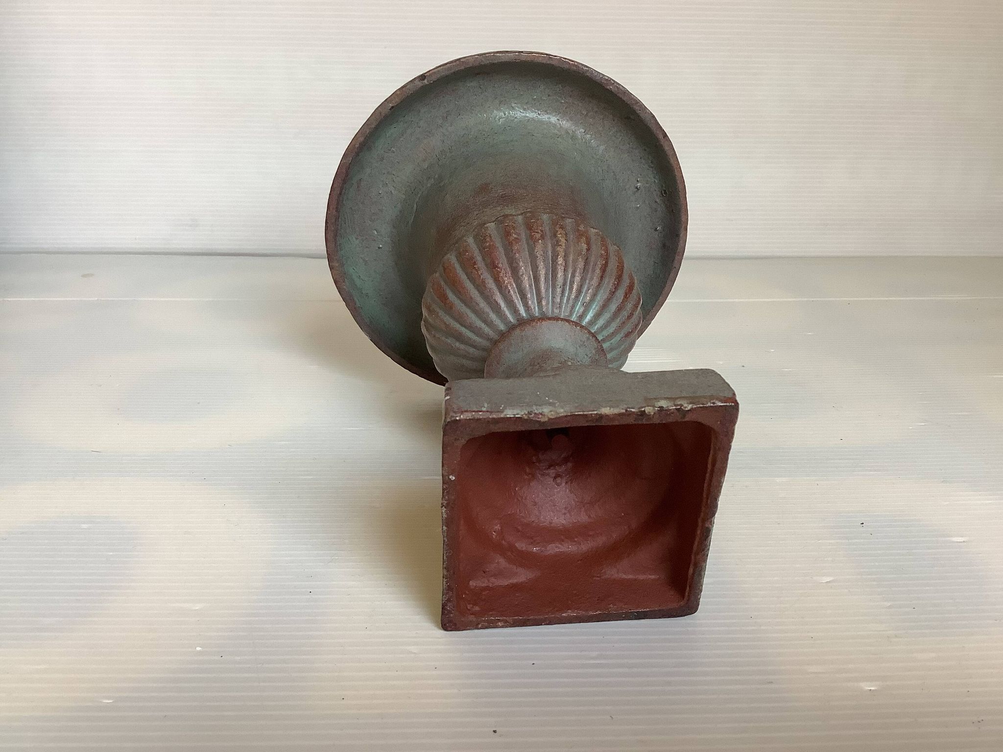 Medici cast iron planter vase