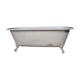 Enamelled cast iron bathtub