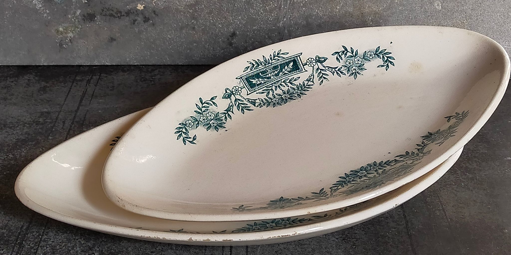 Duo of iron earth raviers of Longchamp service Lutetia late nineteenth