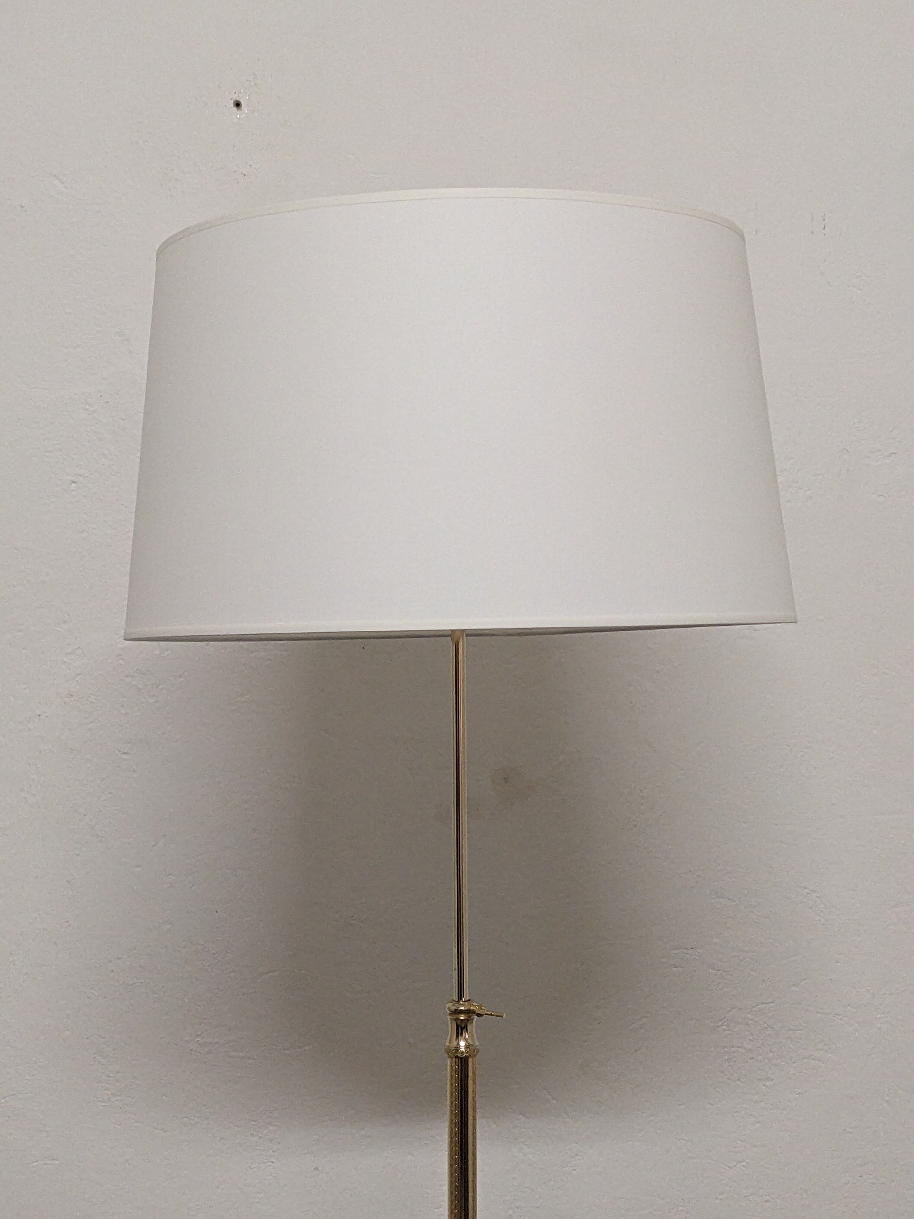 Brass tripod floor lamp from the 50s/60s